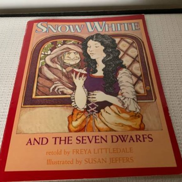 1980 Snow White And The Seven Dwarfs Freya Littledale Paperback Book - Picture 1 of 4